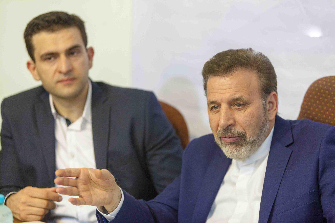 محمود واعظی و علی بهرامی، رییس حزب اعتدال و توسعه در کرمان