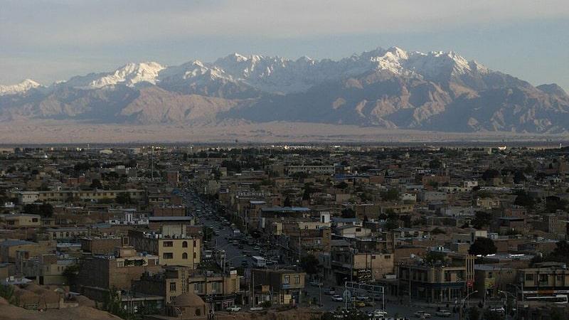most famous and best neighborhoods in kerman to buy a house